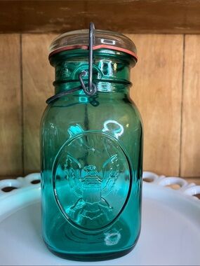 Vintage 1976, Ball Ideal, Bicentennial Eagle Mason Jar. - Aqua